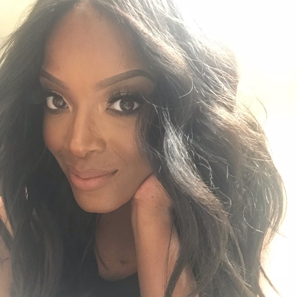 Meet your Posher, Tia